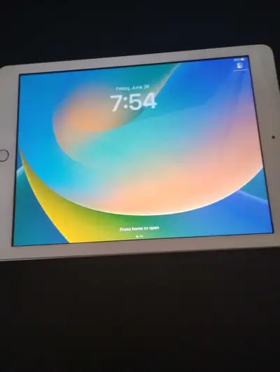 iPad 5th gen 128gb, View more