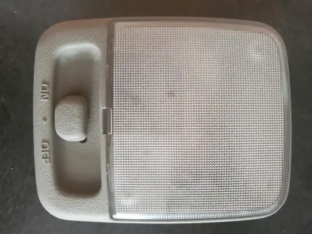 2003 Nissan Sentra B15 SE-R Parts in Other Parts & Accessories in Barrie - Image 10