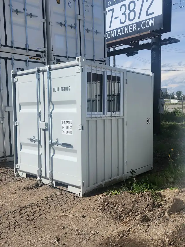 10ft / Mini Shipping Containers in Edmonton in Storage Containers in Edmonton - Image 8