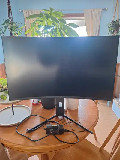Msi 31.5" curved 2k gaming monitor