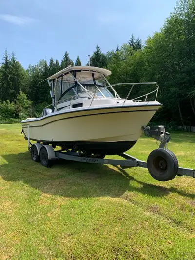 2004 Grady White Adventure 208 . Comes with 2004 Yamaha F150. 367 original hours. 2012 Loadrite galv...