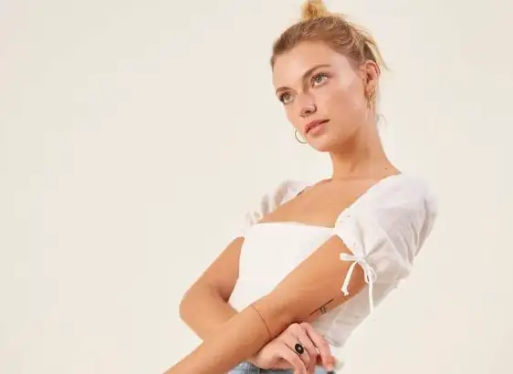 *NEW* Reformation River square neck puff sleeve linen top -size4 in Women's - Tops & Outerwear in City of Toronto - Image 4