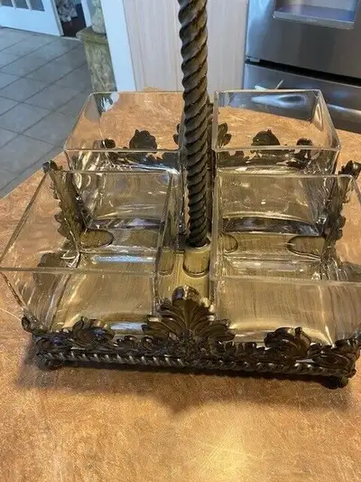 HIGH-END Godinger Dublin Crystal Flatware Caddy in Bronze, View more