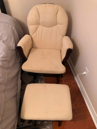 Rocking chair glider like new