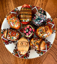 11 Ukrainian Wood Eggs & Plate (Both Photos)