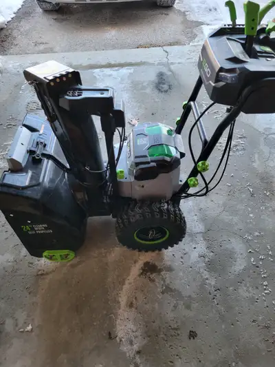 EGO 24" Snowblower W/2 Full Capacity 7.5 AH Batt. Dual Charger, View more