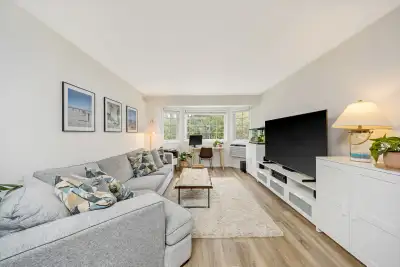 This 2 bedroom, 1 bath condo in the heart of Rockwood could be just what you’ve been searching for....