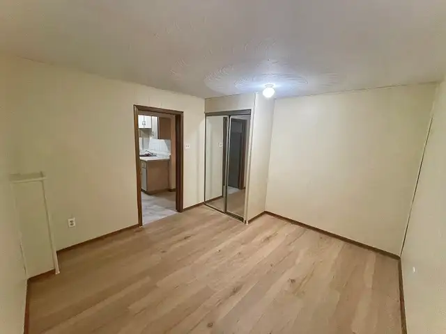 2 Beds 1 Bath Basement for Rent in Long Term Rentals in City of Toronto - Image 6