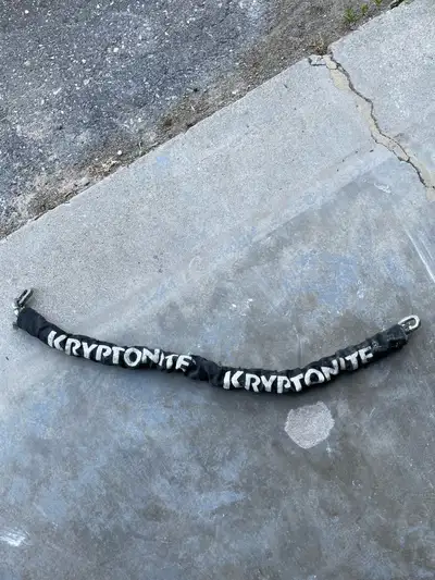 Keep your bike secure with this used Kryptonite bike lock chain! It's a reliable option for deterrin...