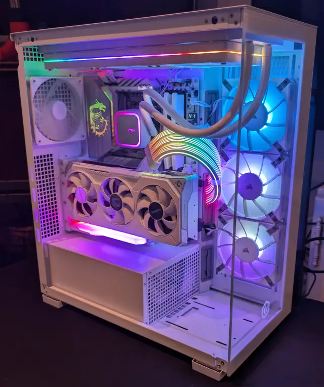 Custom White PC - AMD Ryzen 7 9800X3D | Radeon RX 9070 XT | Desktop ...