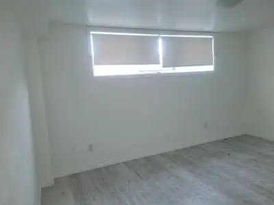 Room for rent in Guelph, $830 for a month, Near zehrs, Good Life Fitness, Food Basics TD... includes...