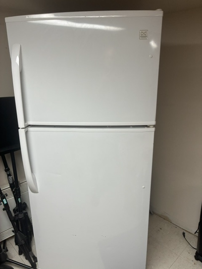 Daewoo Refrigerator 29.5 x 60, View more