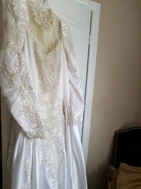 Wedding dress size 14 16 tall 5 ft 10 in