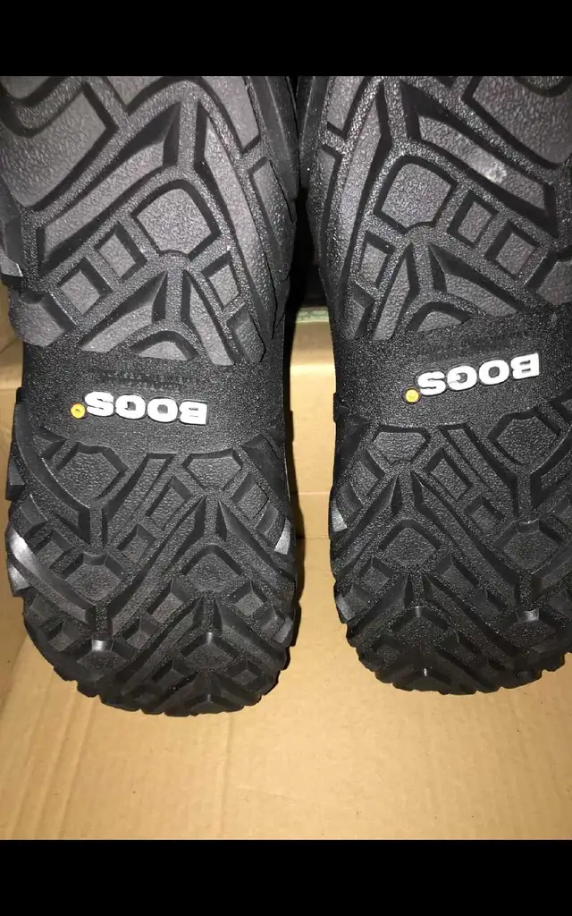 BOGS Waterproof Work Boots in Men's Shoes in Markham / York Region - Image 5