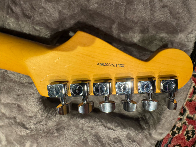 Fender American Professional Stratocaster ll in Guitars in City of Toronto - Image 4