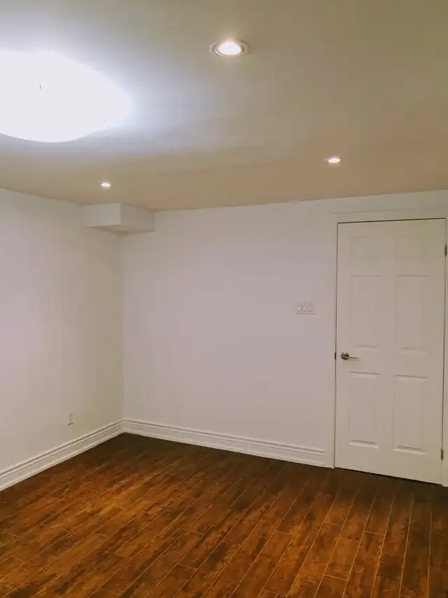 Basement Apartment For Rent in Thornhill! in Long Term Rentals in Markham / York Region - Image 3