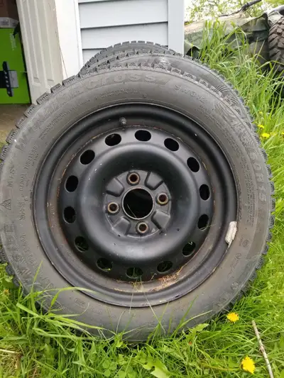185 60r15 4 x 108mm bolt pattern Decent tread left $200 Obo