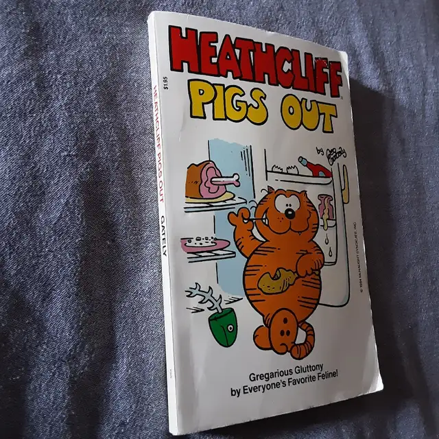 1984 Heathcliff Pigs Out by George Gately, 2nd print pocket book in Comics & Graphic Novels in Calgary - Image 3