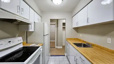 Large Renovated One Bedroom Apartment plus Den in Guildford