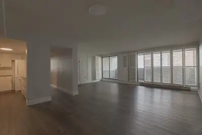 For Sale by Owner in Downtown Windsor, ON! 1270 sq.ft. 3-Bedroom 2 Bathroom Condo with Balcony along...