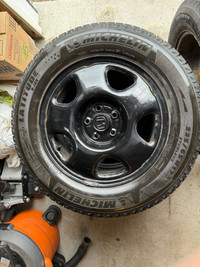 Michelin X-Ice XI2 winter tires 225/65/R17 