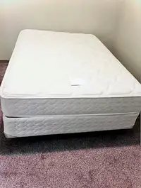 Free Delivery!!! NICE QUEEN BED
