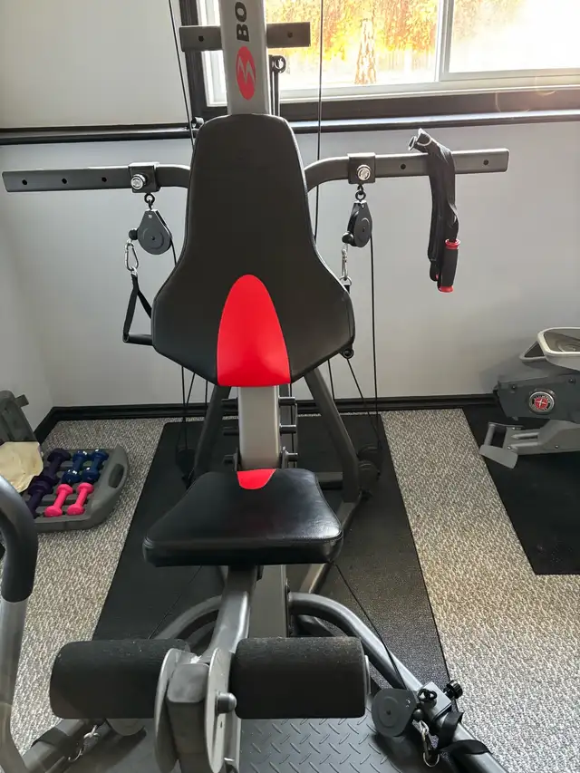 Bowflex Extreme2SE in Exercise Equipment in Edmonton - Image 3