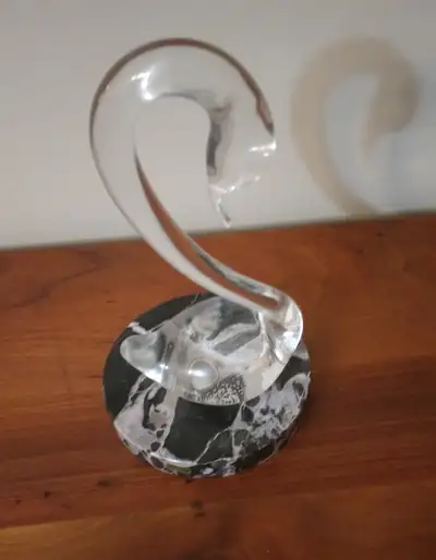 ART GLASS SWAN ON MARBLE BASE, View more