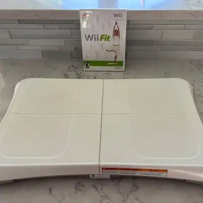 Wii Fit et Nintendo Wii Balance Board, View more