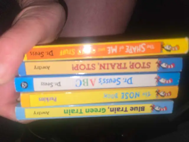 ✨ Dr. Seuss Board Book Bundle | 5 Books $25 in Children & Young Adult in City of Toronto - Image 2