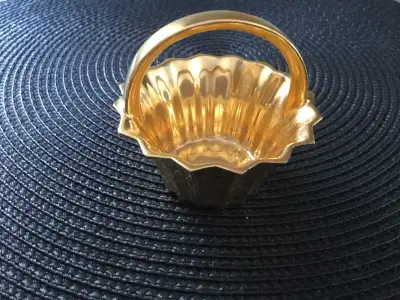 Gold coloured porcelain basket, View more