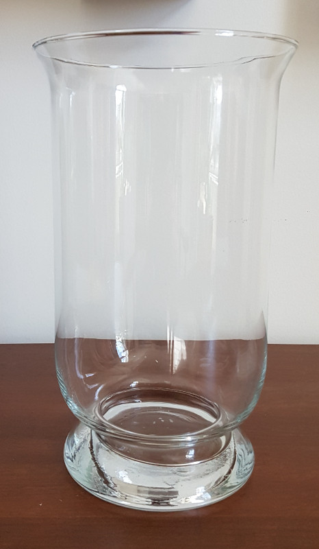 GLASS VASES  (Price is for 4 of them) in Home Décor & Accents in Petawawa - Image 4
