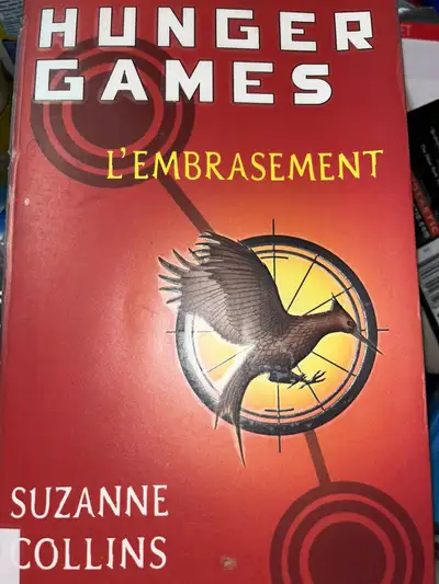 Livre de hunger games l’embrasement . Posted in books, Fiction in City of Montréal. October 2, 2022