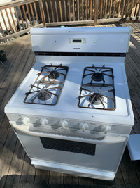 Maytag Gas stove/range 