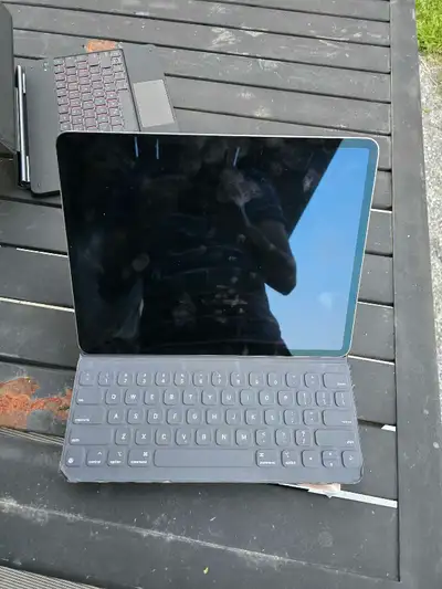 Apple iPad Pro 12.9" 256gb with trackpad keyboard case, View more