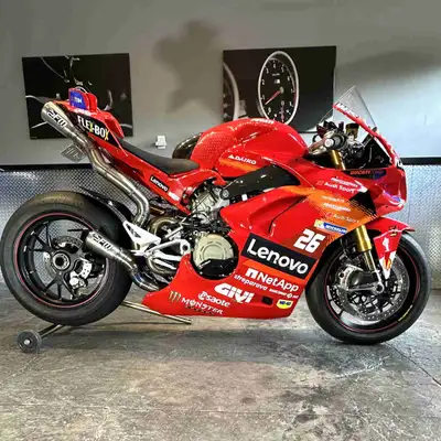 2018 Ducati Panigale V4S 6900 Km’s. Fully serviced and well kept Many extras including $10,000 full...