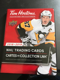 Master Set 192 cartes de hockey Tim Horton 2018-19