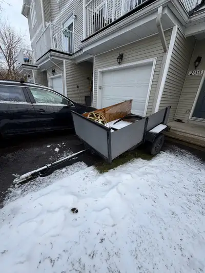 Great little trailer Fits quite a bit