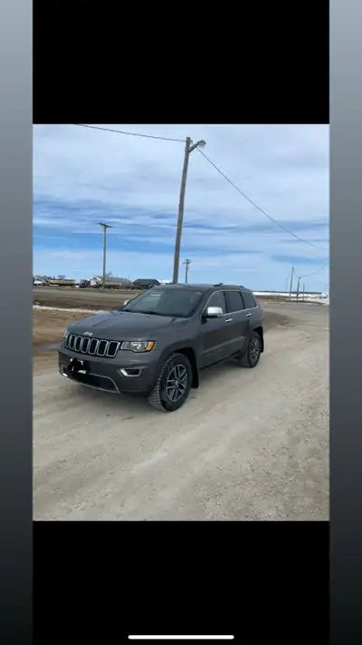 Limited, touch screen, sunroof, 3.6l engine, awd, command start, 190,000km