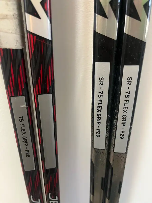 Right and Left handed hockey sticks for sal in Hockey in Hamilton - Image 3