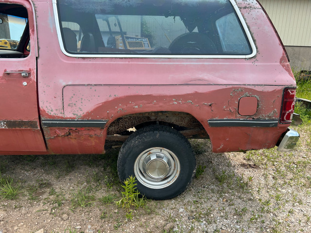 1990 ramcharger needs restoration  in Cars & Trucks in Owen Sound - Image 4