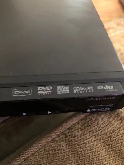Listen to all of your favourite DVD's and CD's with this used Panasonic DVD-S43 DVD/CD Player! It's...