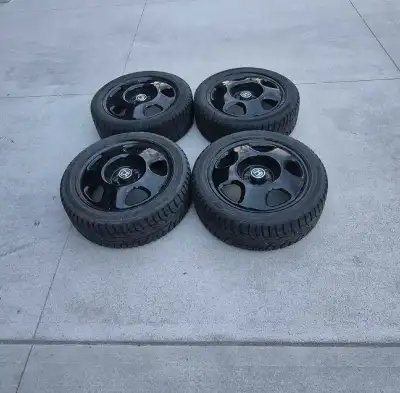 205/50R17 CRV style, i was using it on a civic 2017, winter tires still good for another 1 or 2 seas...