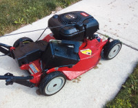HEAVY DUTY  Toro SuperRecycler-BRIGGS 6.75 OHV Commercial Engine