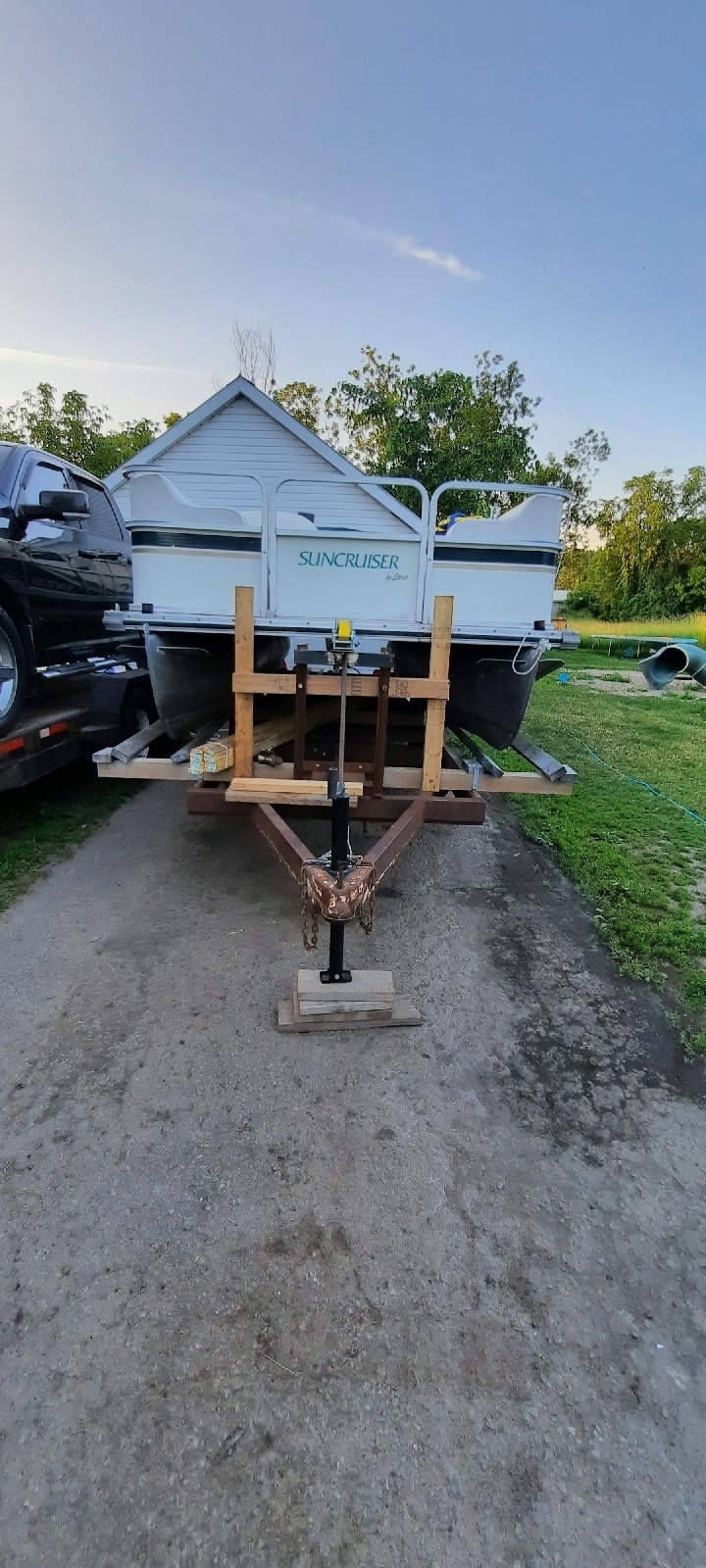 PONTOON BOAT MOTOR AND TRAILER Powerboats & Motorboats Kingston