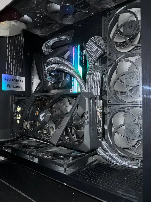 i9-9900K / RTX 2080 Ti / 32GB / 5TB SSD in Desktop Computers in Edmonton - Image 3