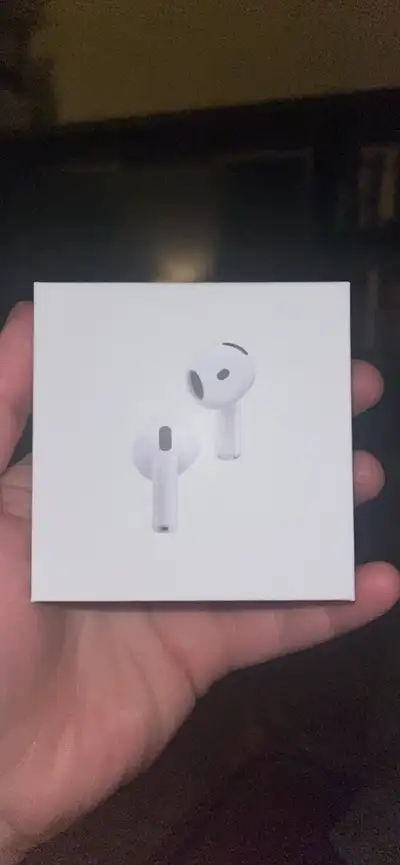 I am selling a pair of white AirPods. Comes with a charging case. They appear to be brand new. These...