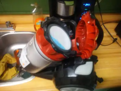 Hoover Windtunnel Pet Canister Vacuum multi-cyclonic, SH40241CD, View more
