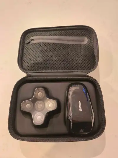 In great condition, only used a handful of times! En très bonne condition. Utiliser suelment quelque...
