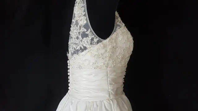 Princess Wedding Dress in Wedding in Saskatoon - Image 6